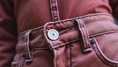 High Rise Plus Size Jeans: A Fit Guide from a Former Plus-Size Buyer